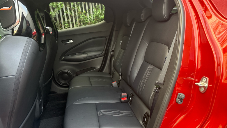 Nissan Juke 1.0 DiG-T 114 Tekna 5dr Petrol Hatchback